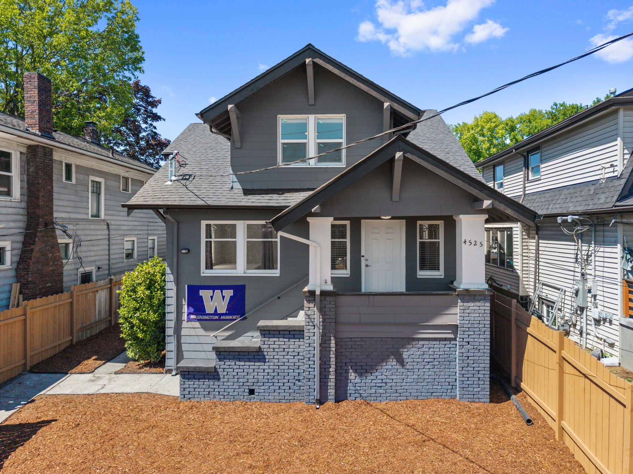Seattle Multiplex: 4525 5th Ave NE