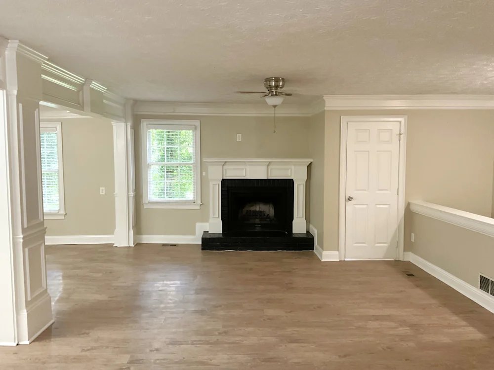Marietta House: 255 Robbie Ln SW