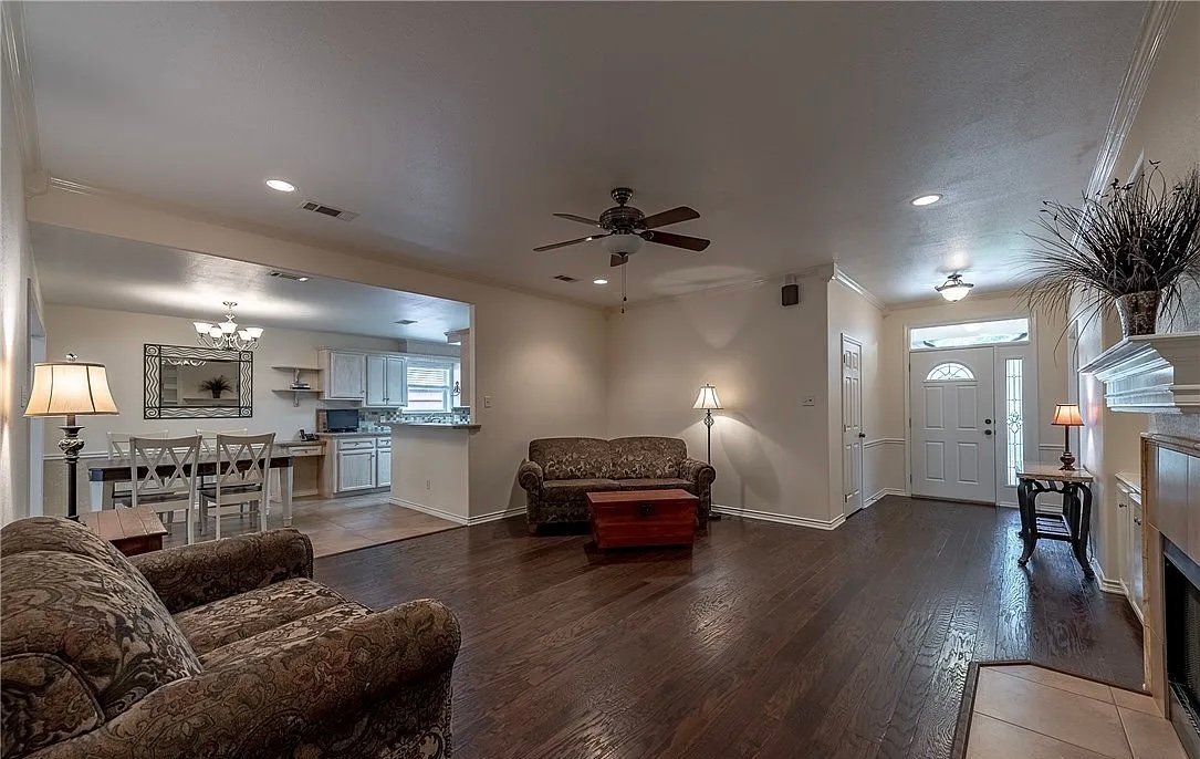 College Station House: 2340 Kendal Green Cir