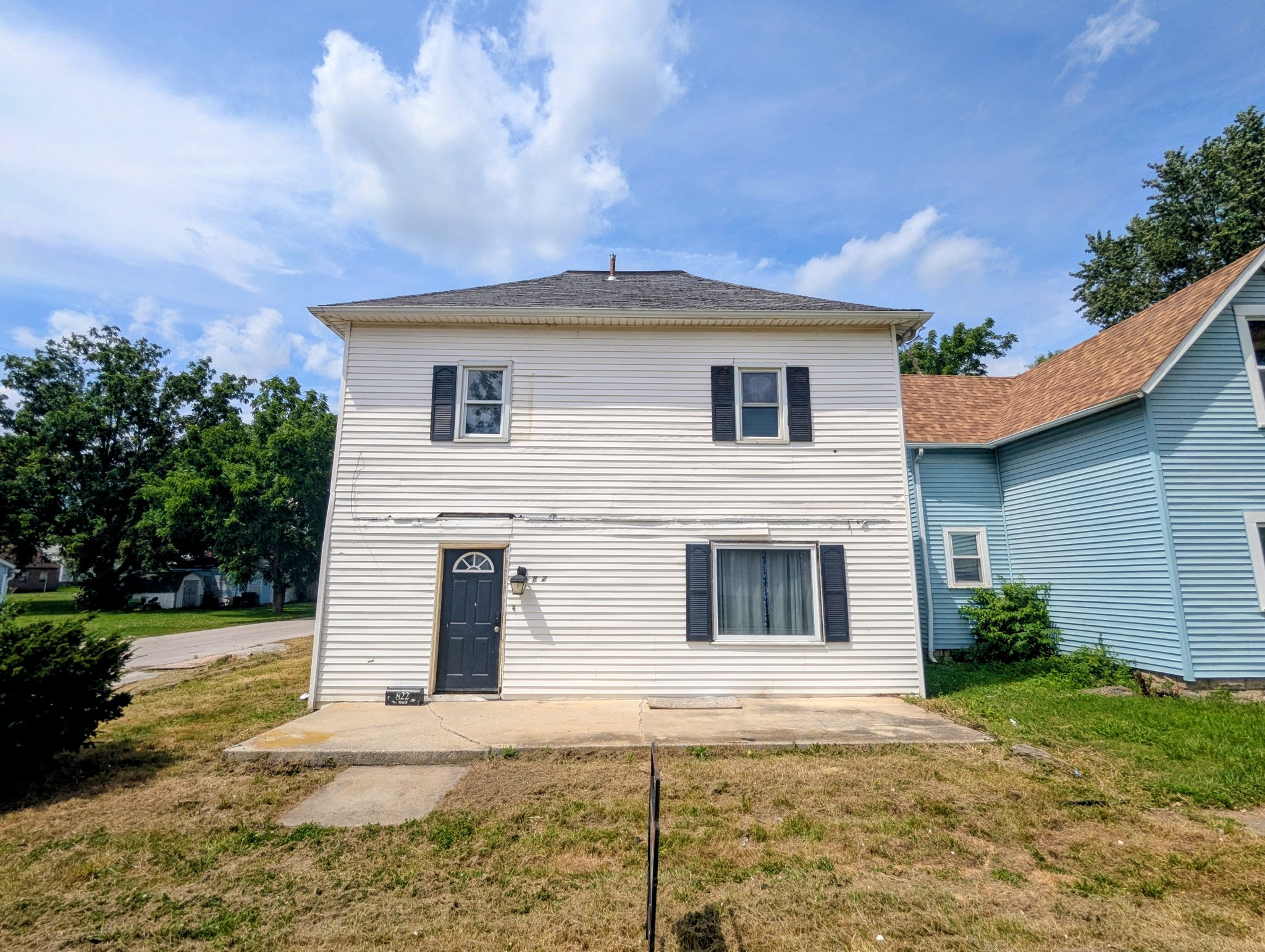 Hartford City House: 822 W Franklin St