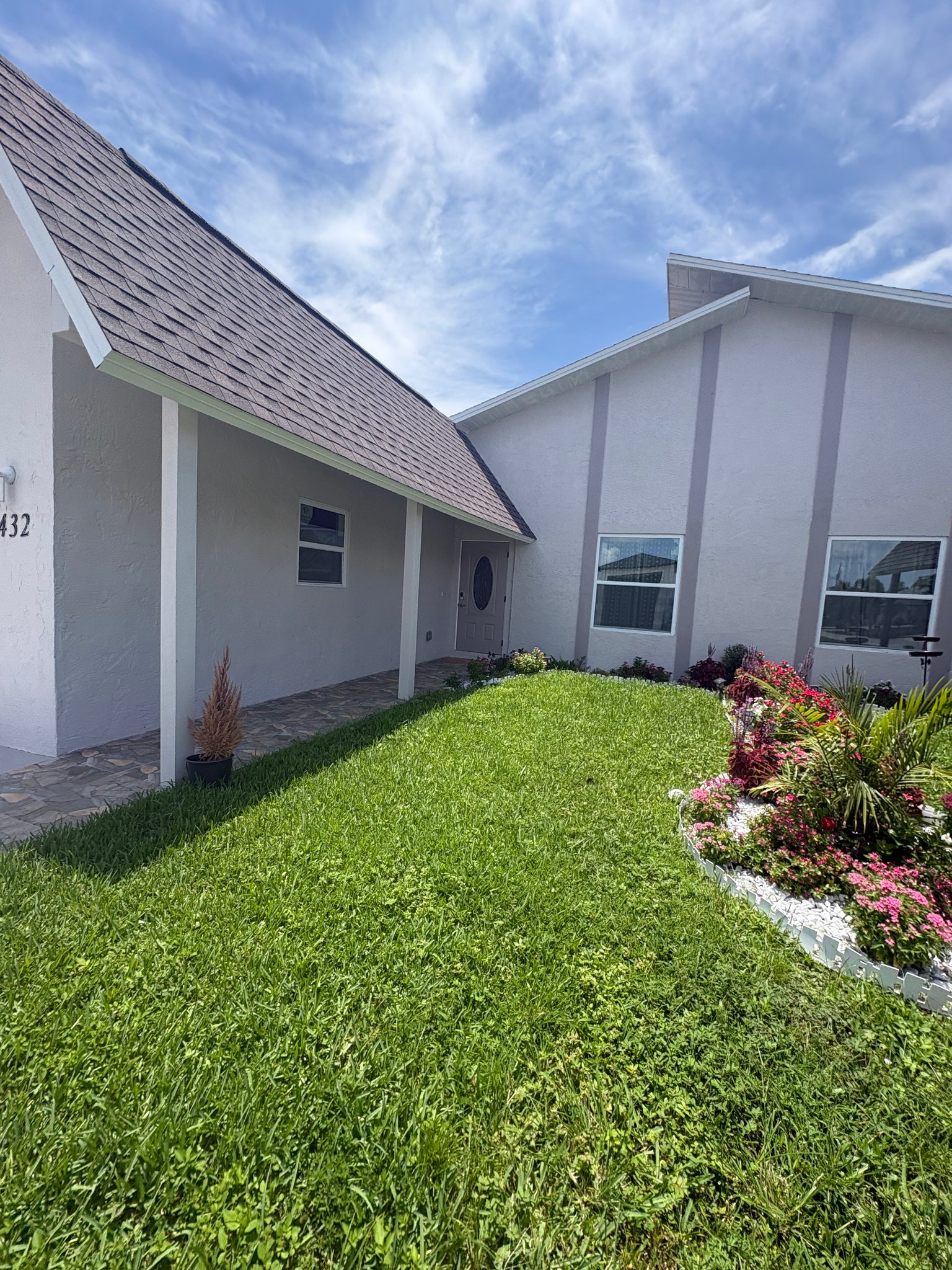 CAPE CORAL Multiplex: 434 NE 16 PL