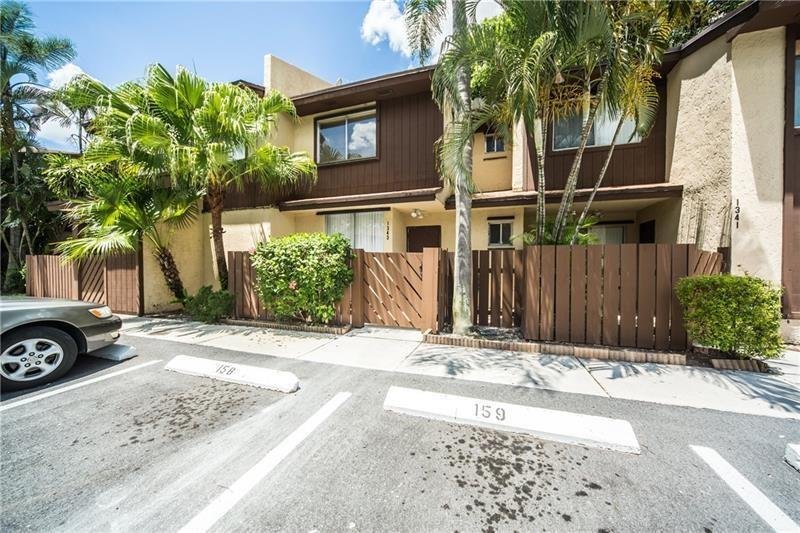 North Lauderdale Townhome: 1343 Hampton Blvd
