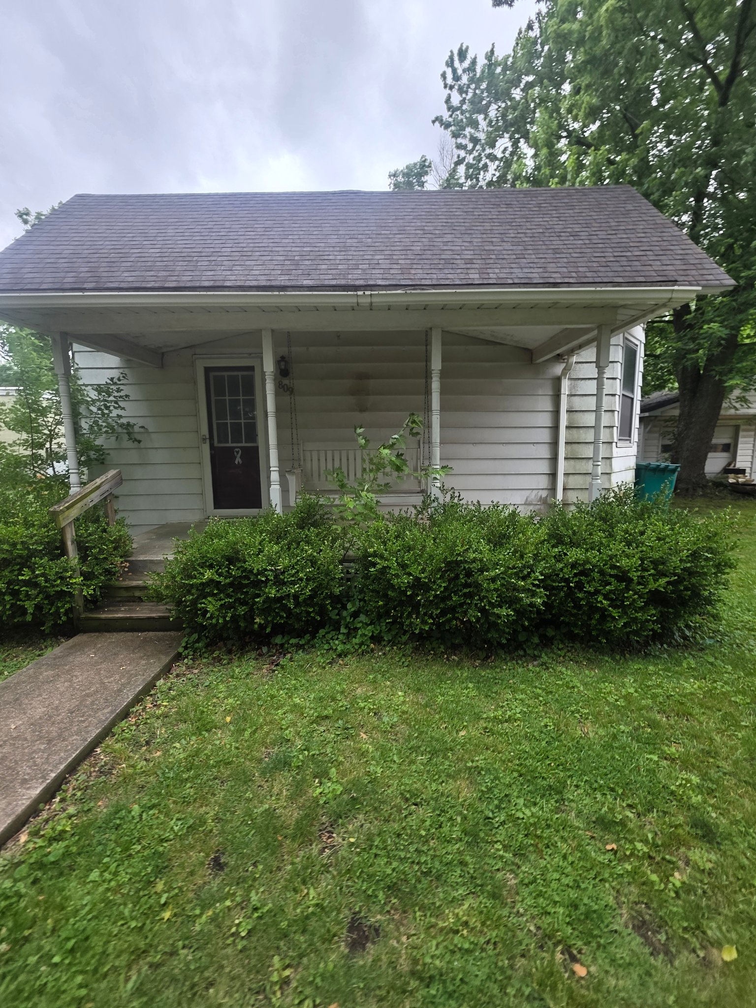 Hammond House: 809 S Don Ryan Street