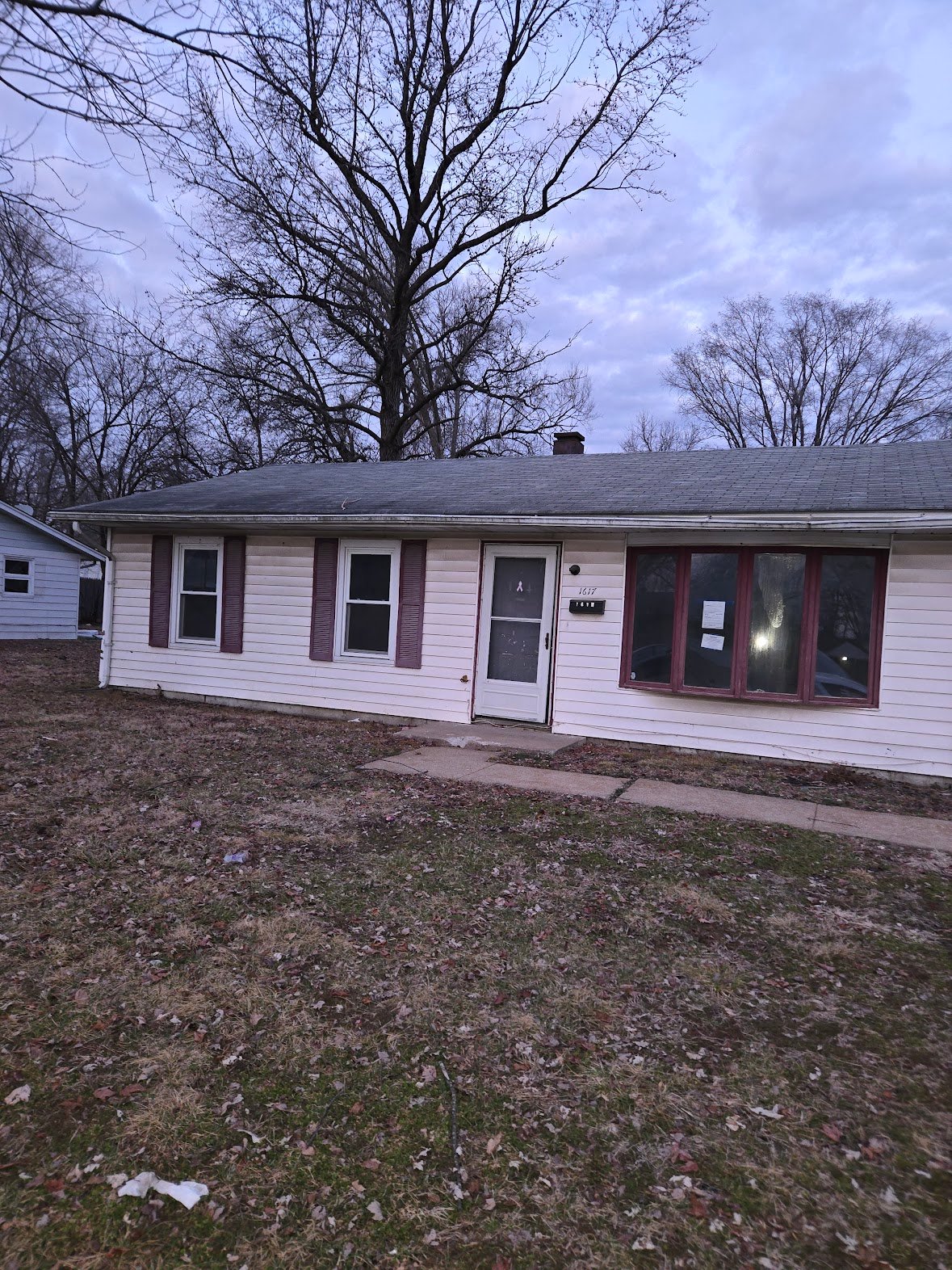 Cahokia House: 1617 Parklane Dr