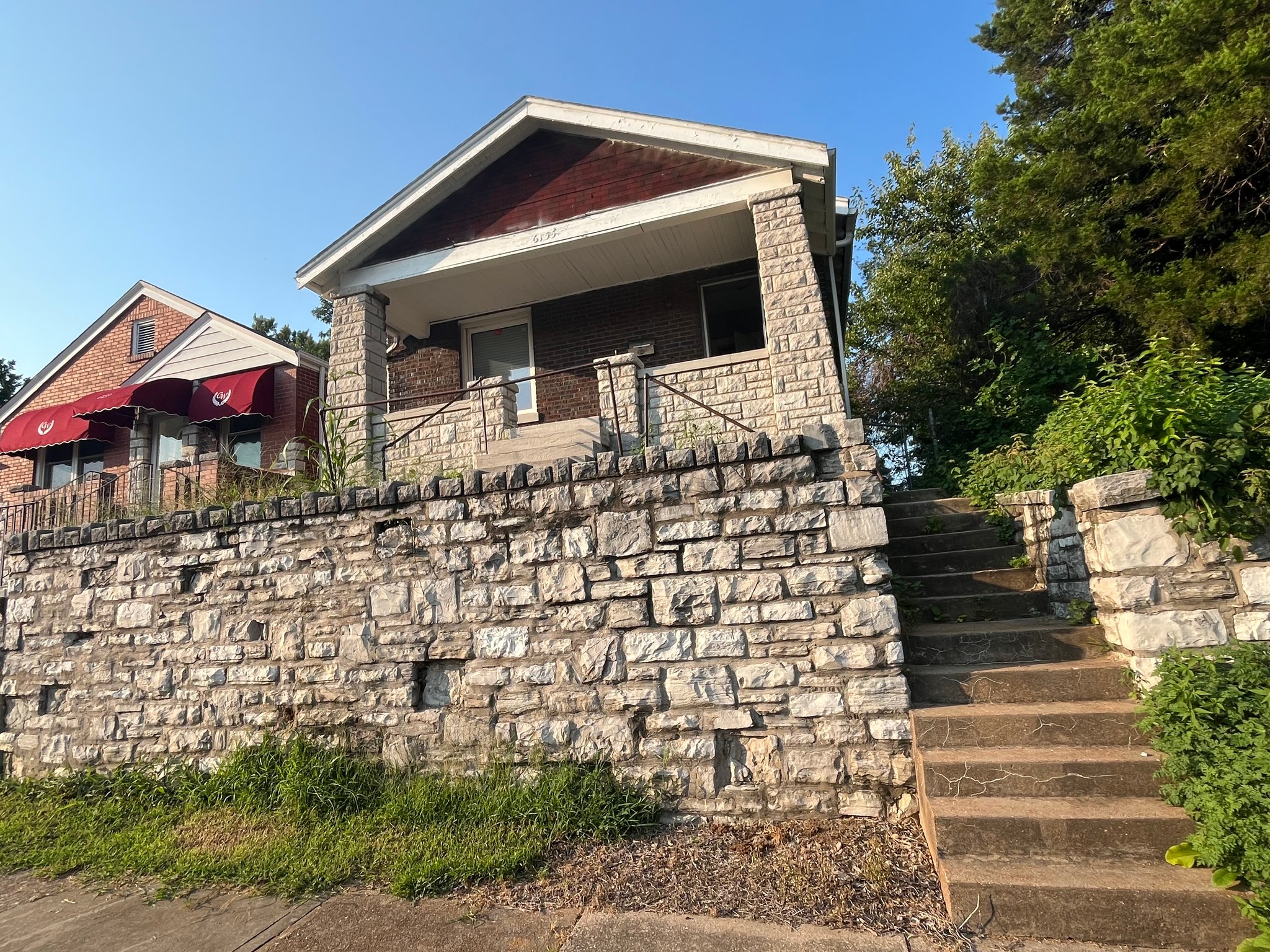 St. Louis House: 6155 Sherry Ave