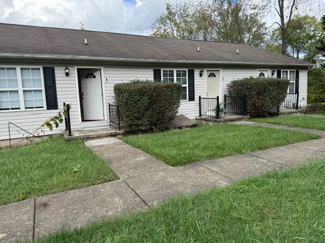 johnson city Multiplex: 2420 textile street , Unit 4