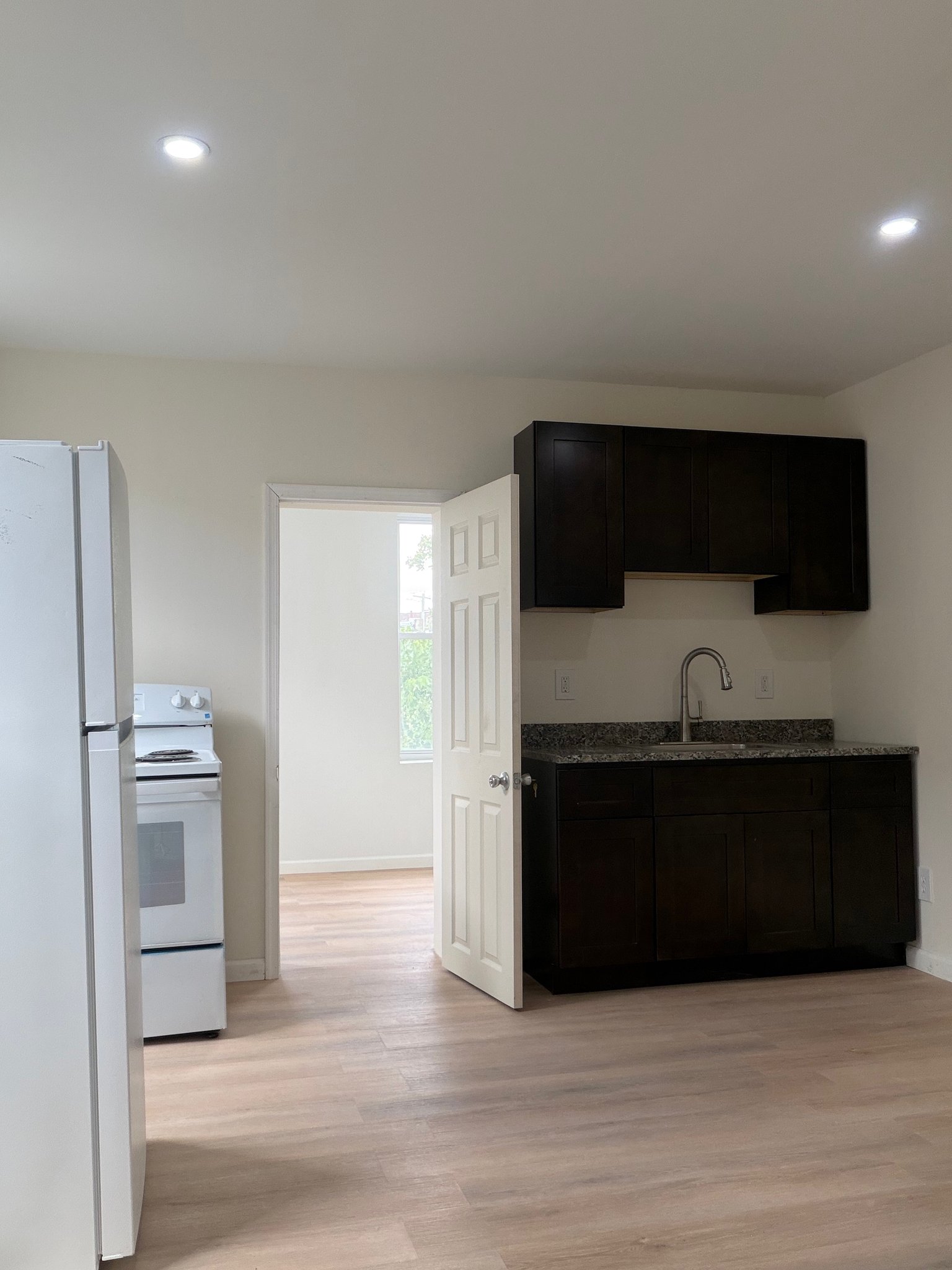 Philadelphia Other: 2742 Kensington Ave