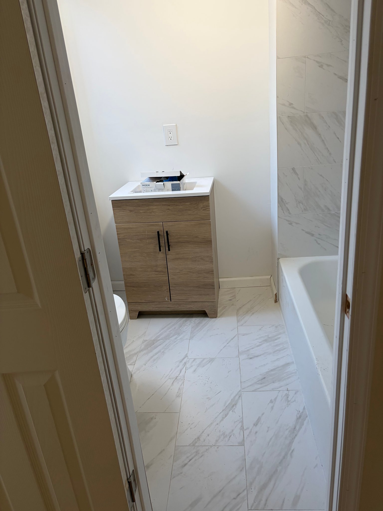 Philadelphia Apartment: 2742 Kensington Ave