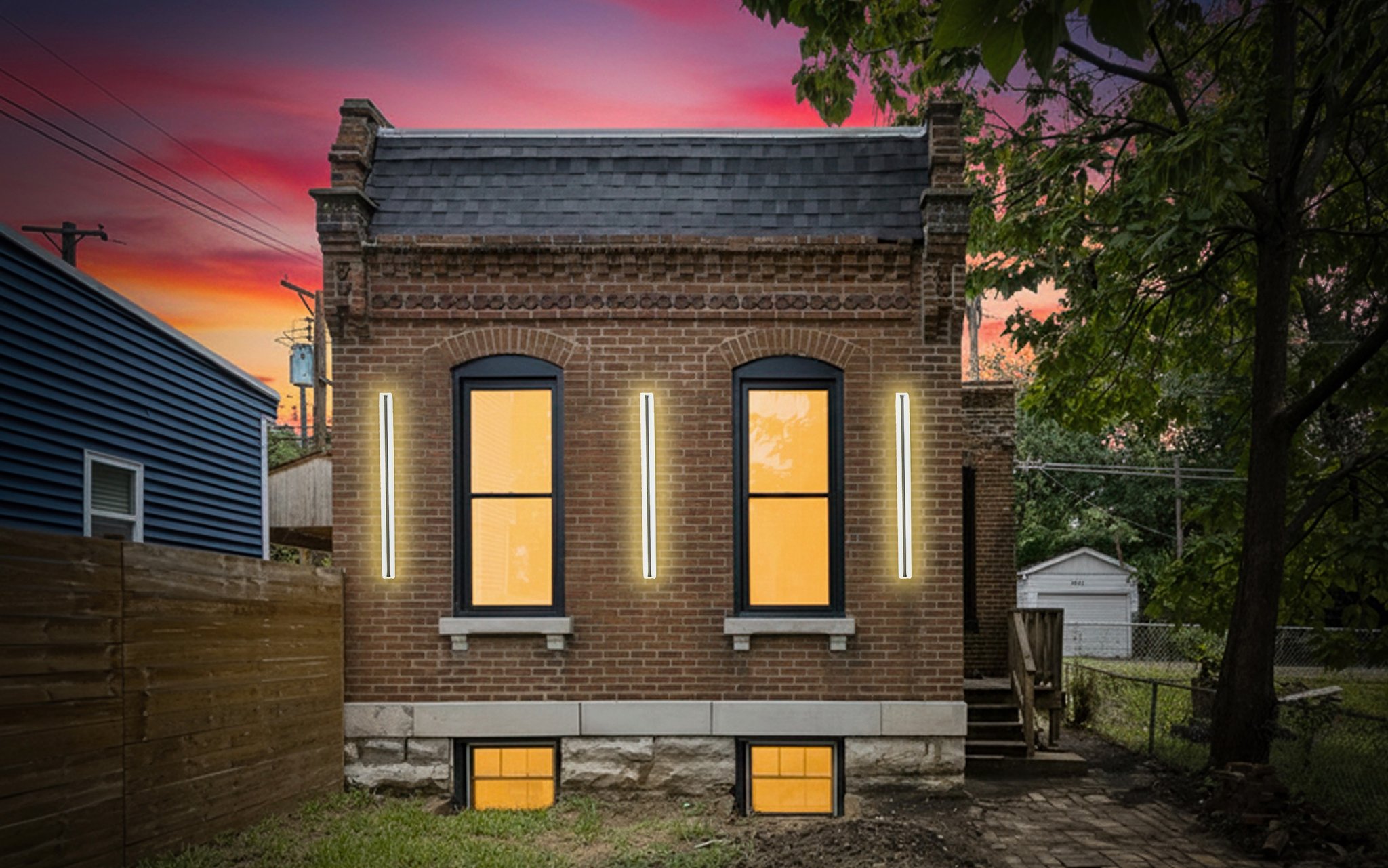 Saint Louis House: 3418 Michigan Ave