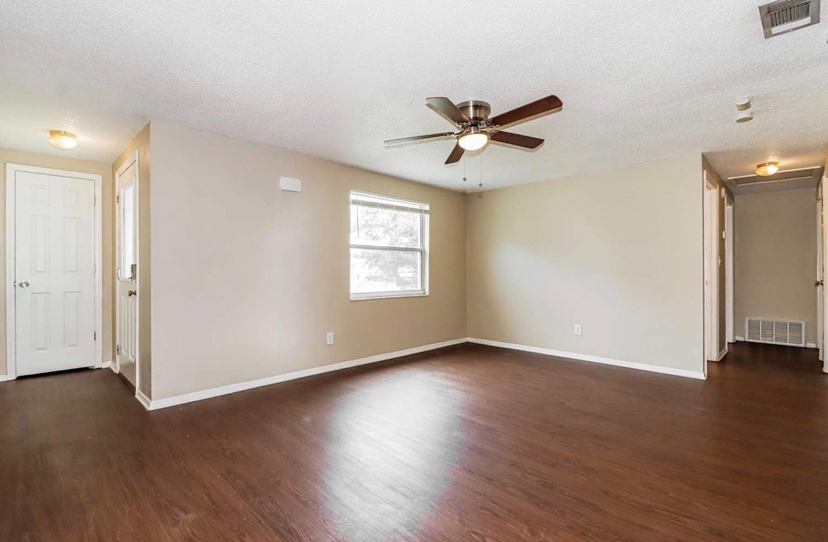Seminole House: 8873 79th Pl