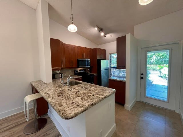 oakland park Condo: 3054 s oakland forest dr