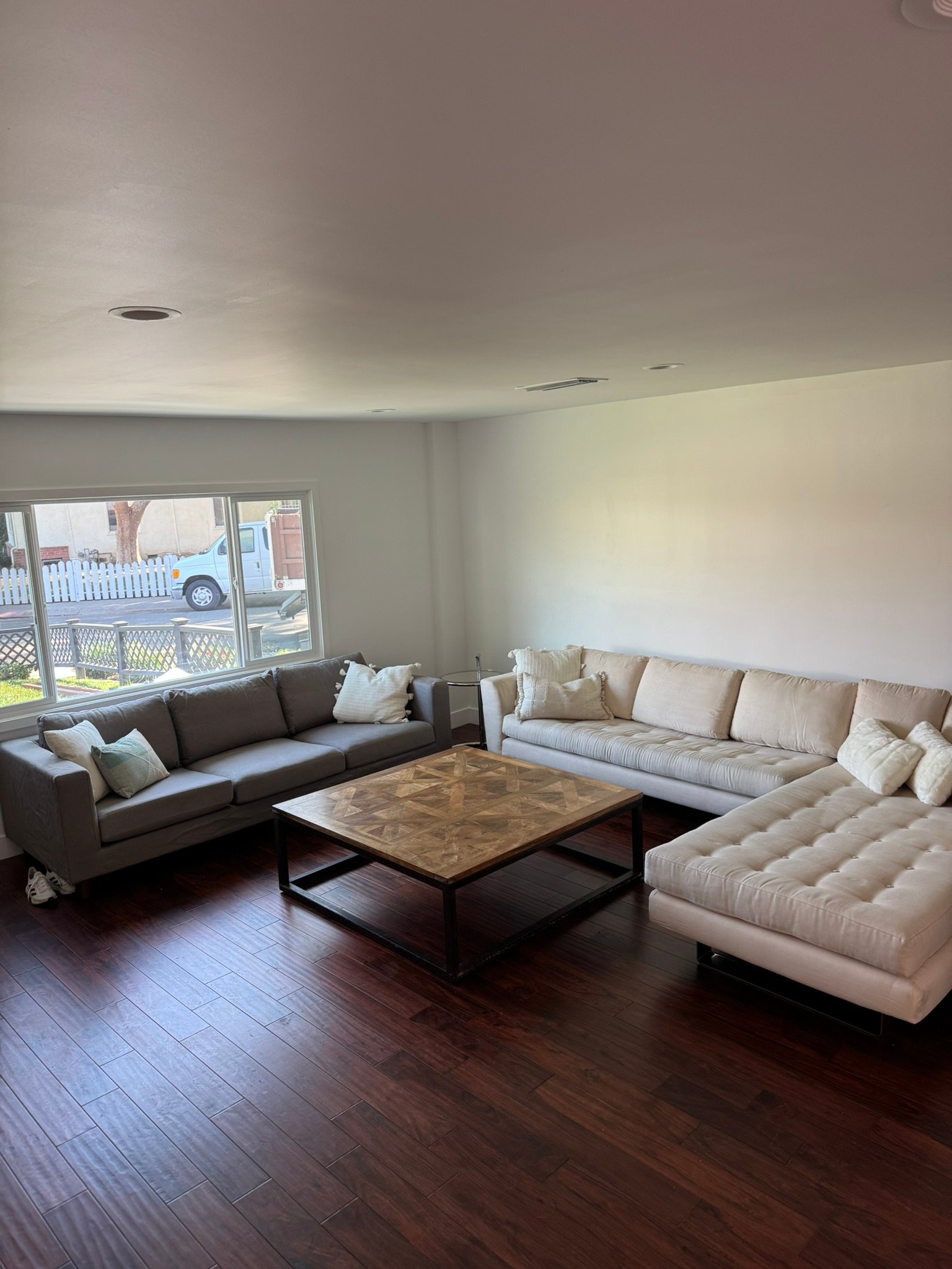 Los Angeles House: 11731 Woodbine Street