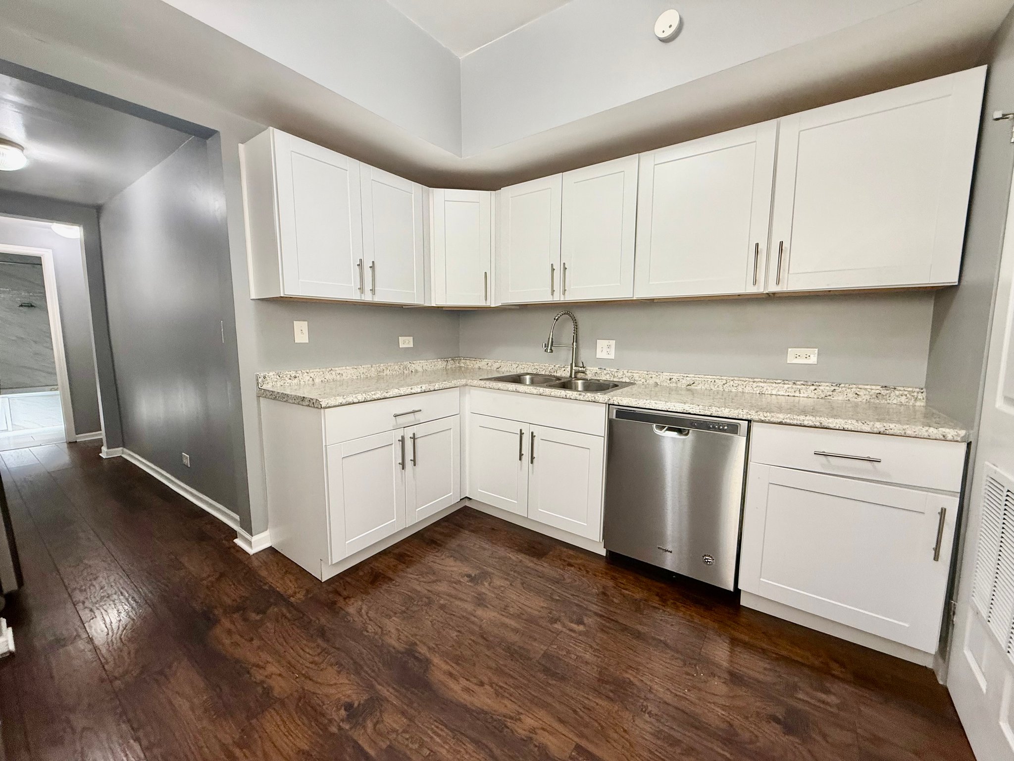 Chicago Condo: 5735 S Calumet