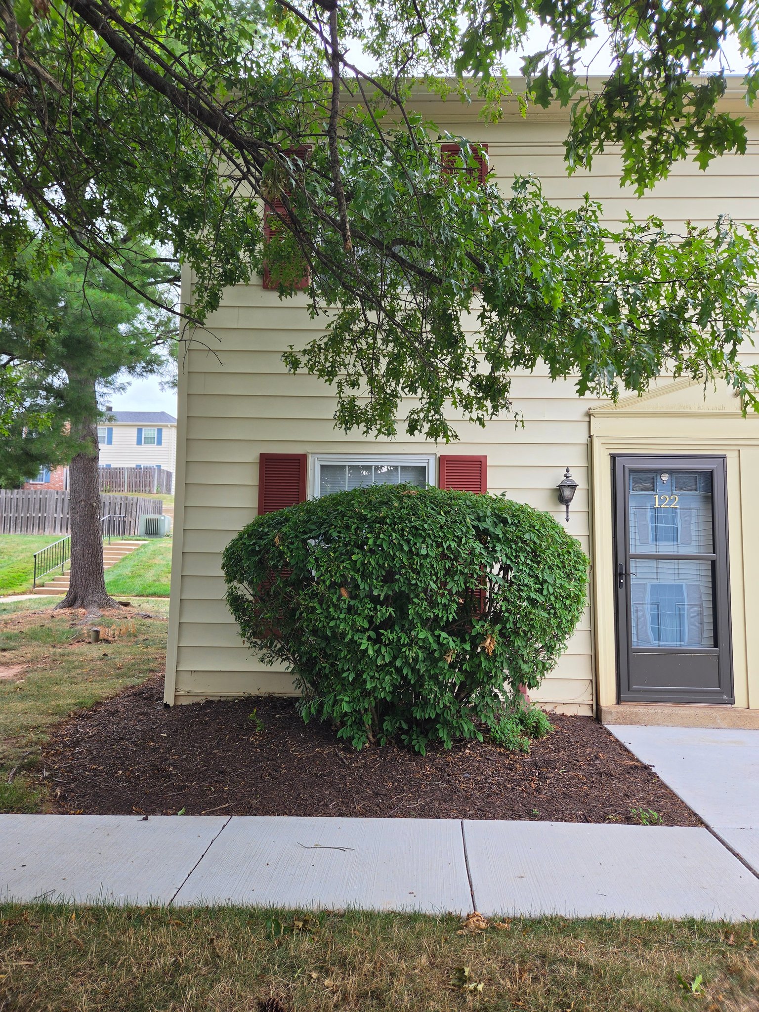 Lansdale Townhome: 122 Wellington Ter