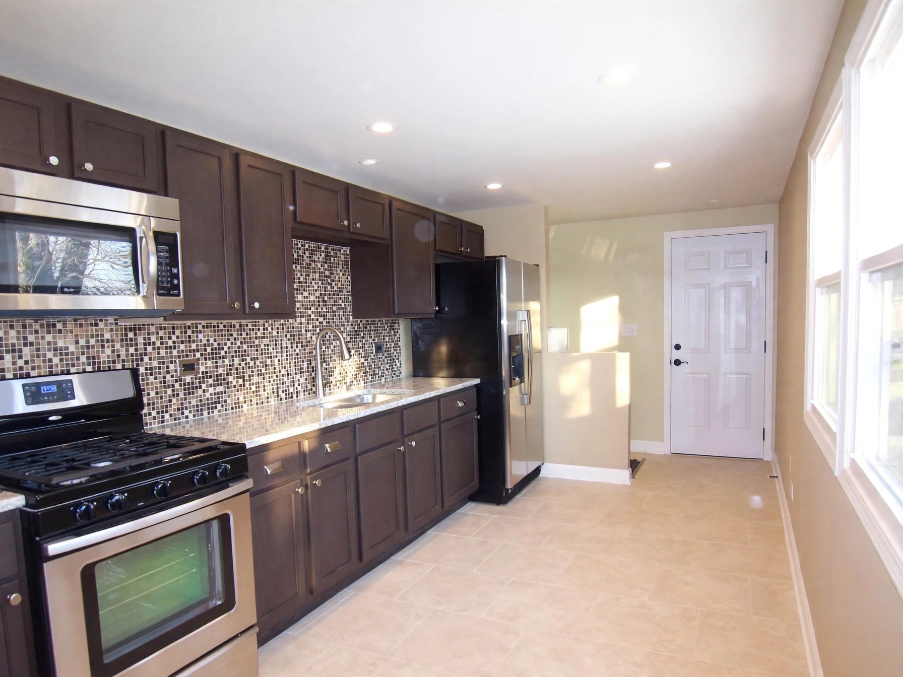 Carpentersville House: 108 pueblo rd