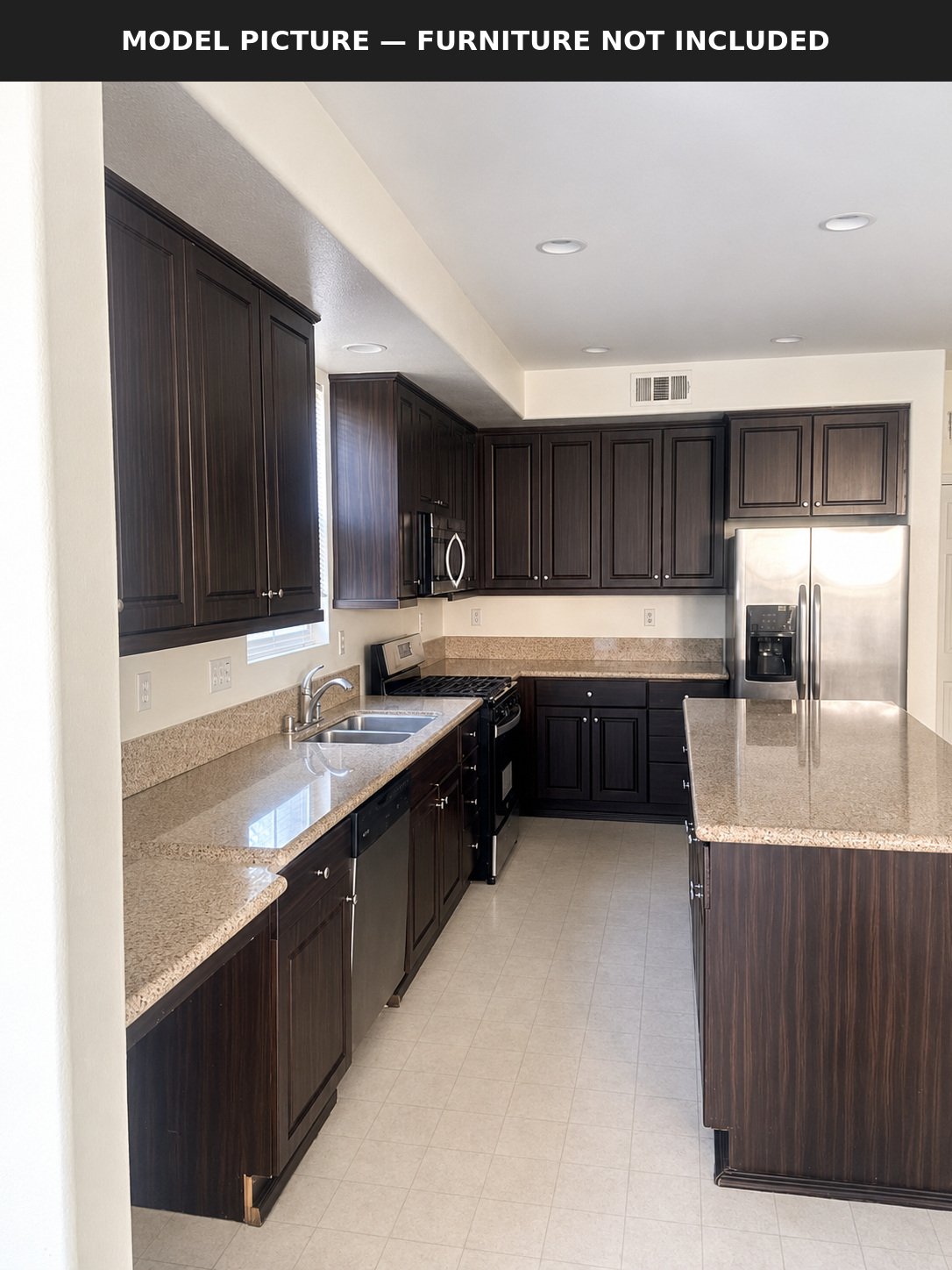 Rialto House: 277 Bloomington Ave