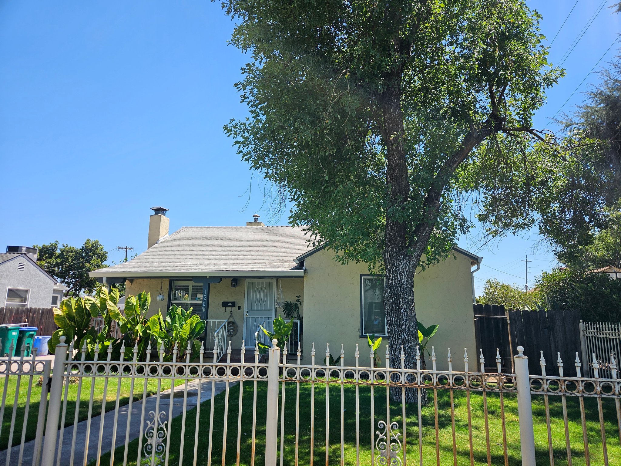 Stockton House: 1320 E. Stadium.