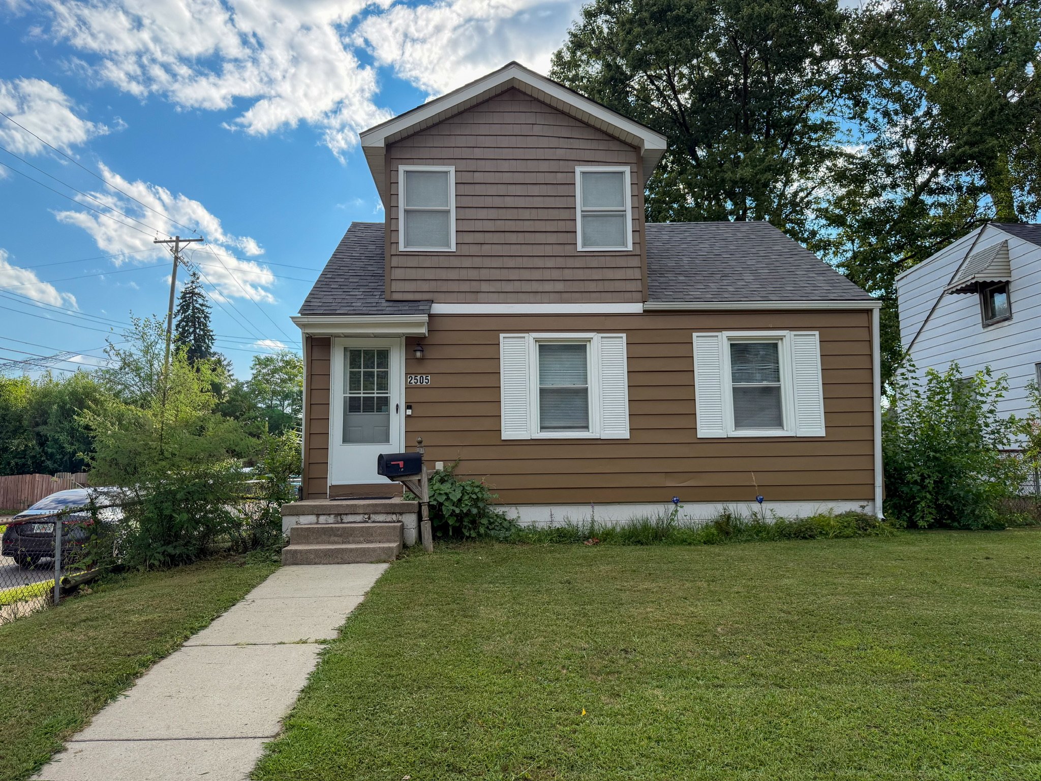 Ferndale House: 2505 Bonner St