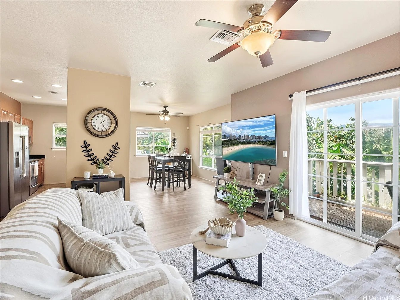 Kapolei Townhome: 550 Kunehi St