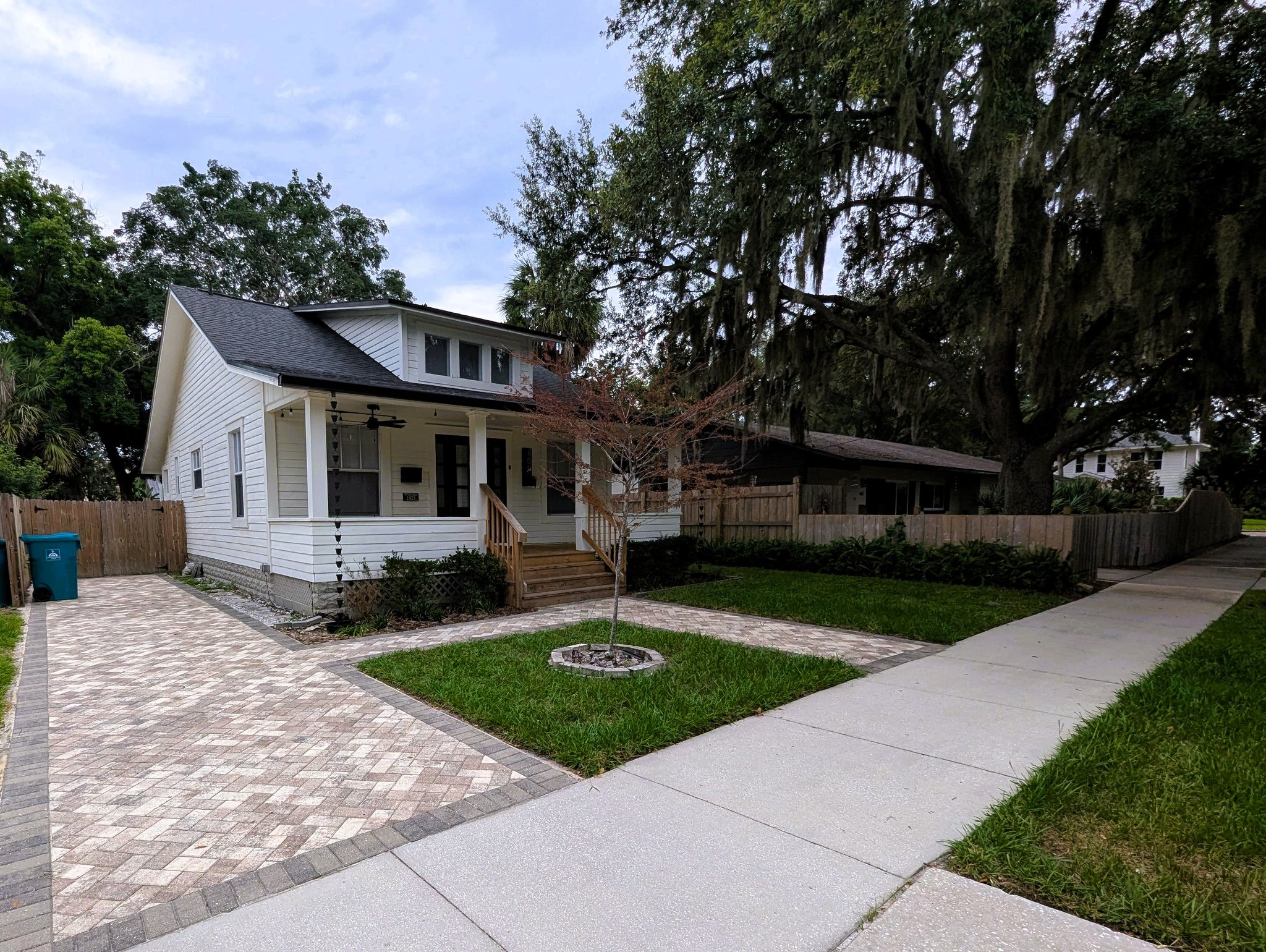 Orlando House: 809 N Hyer Ave