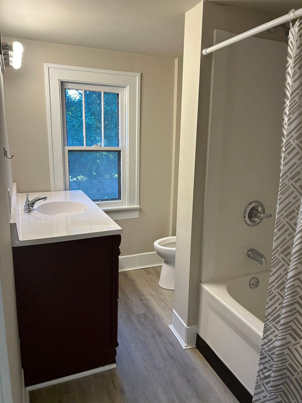 Elkhart House: 1011 Maple Row