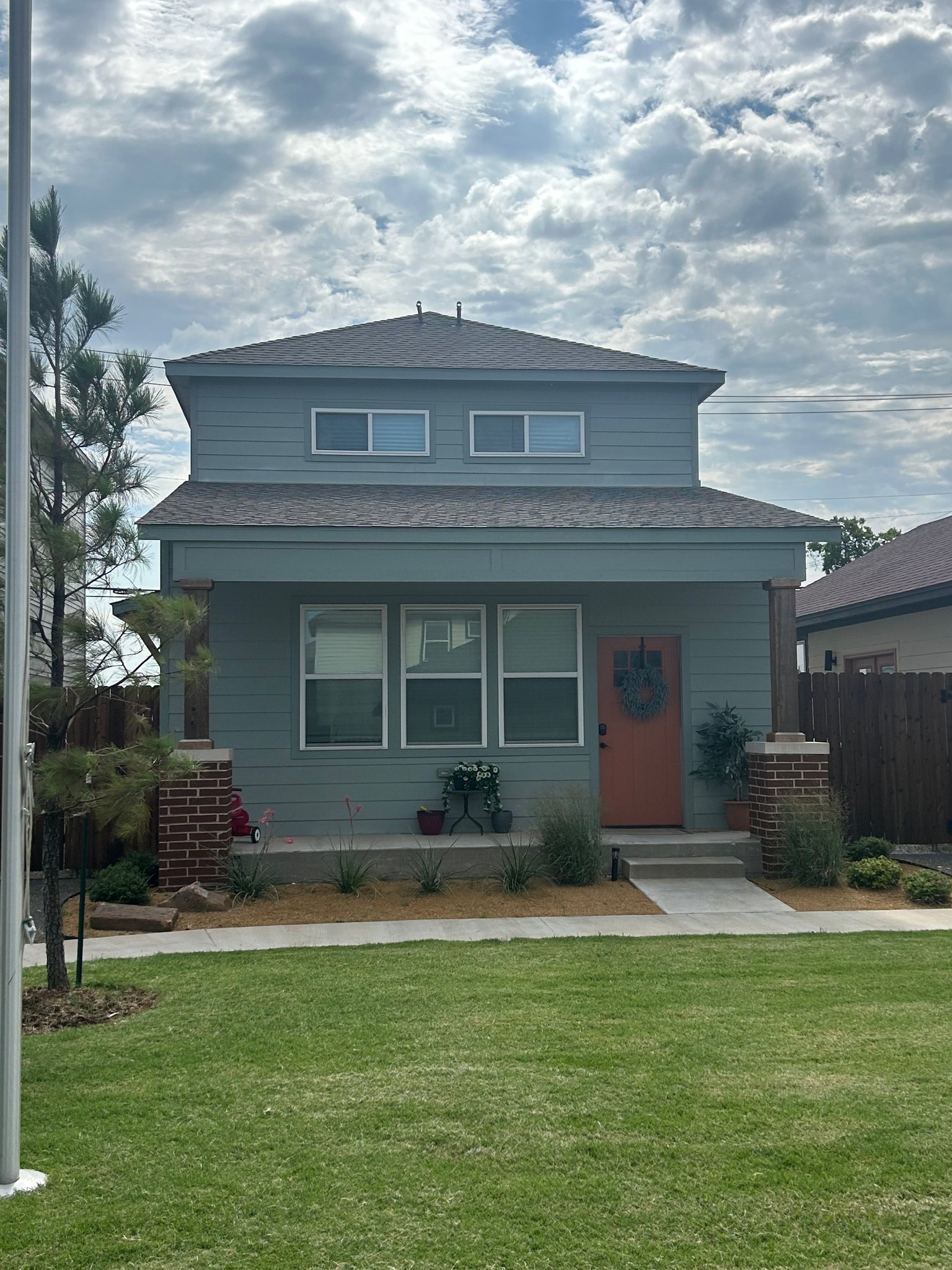 Oklahoma City House: 2721 N Walnut Ave