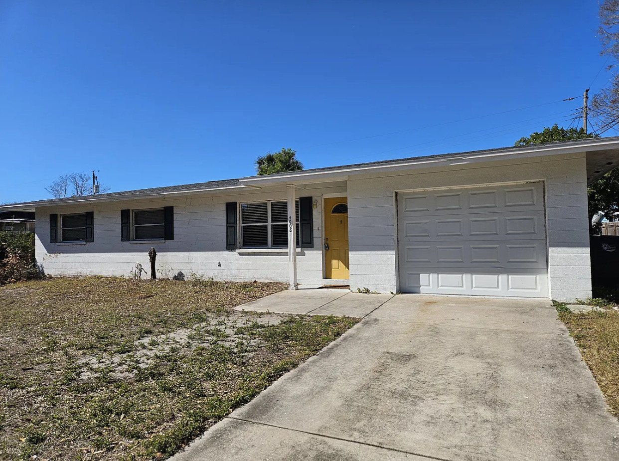 Bradenton House: 4008 36th St W