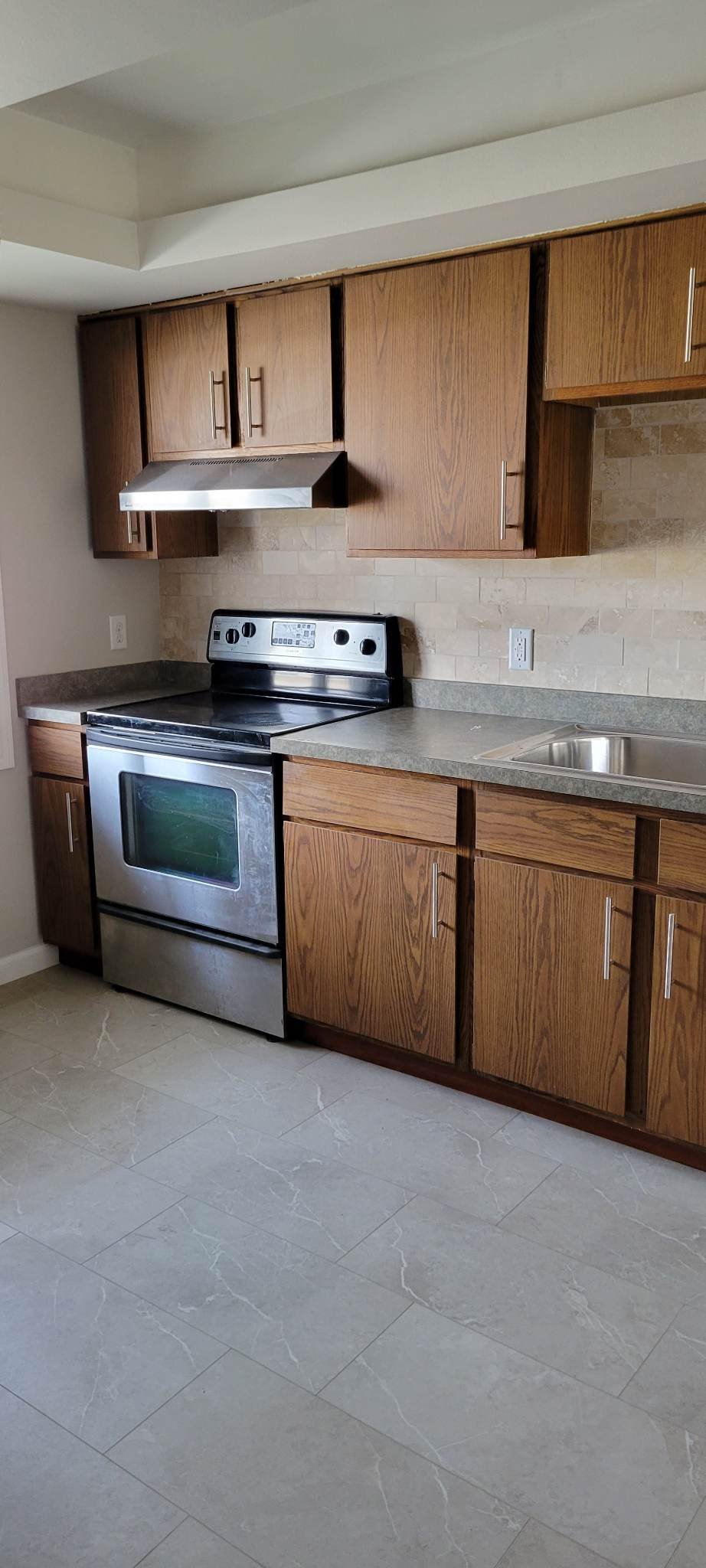 Toledo Townhome: 2512 Plum Leaf Lane