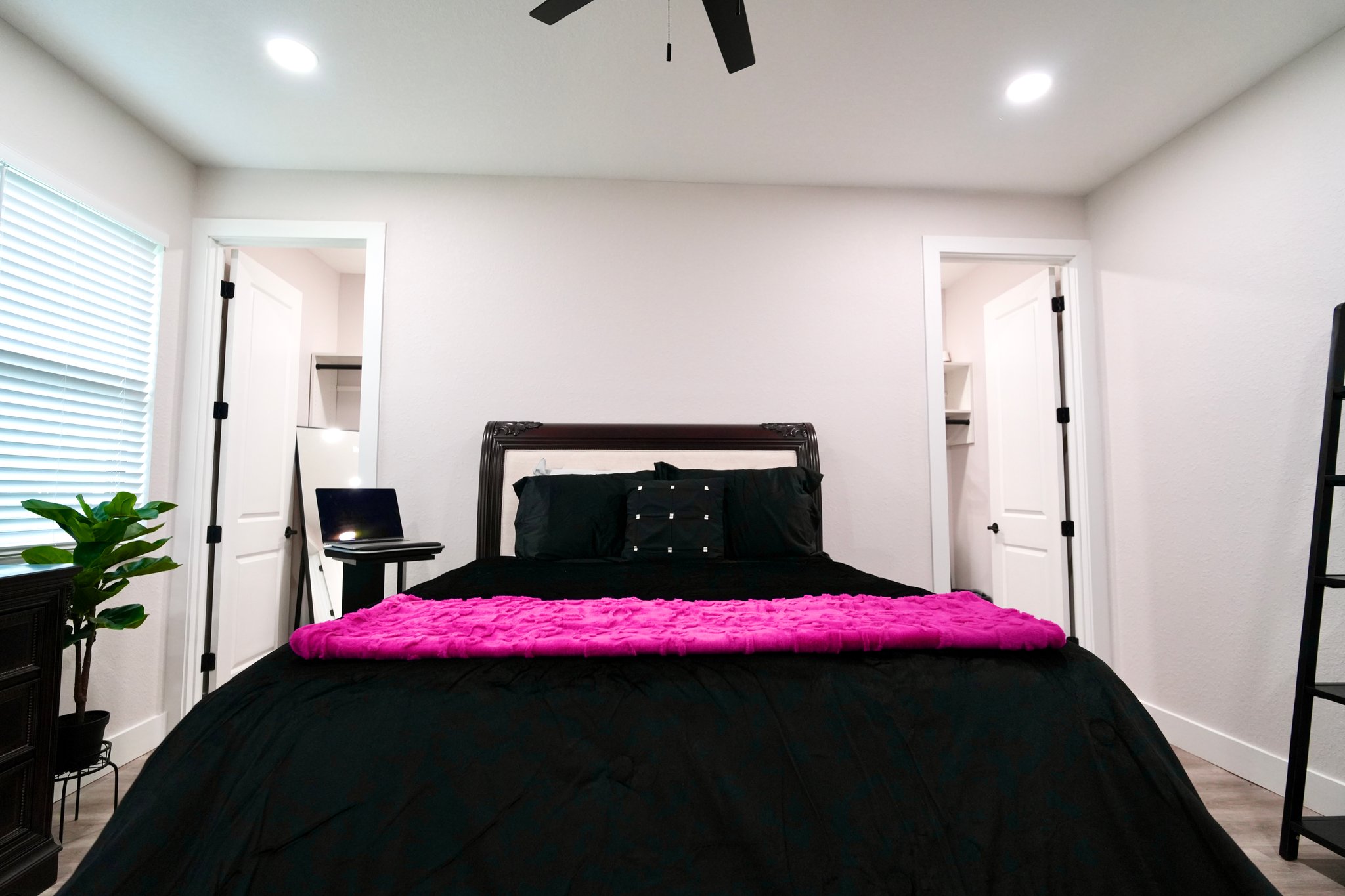Bartow Apartment: 550 Battle Ave