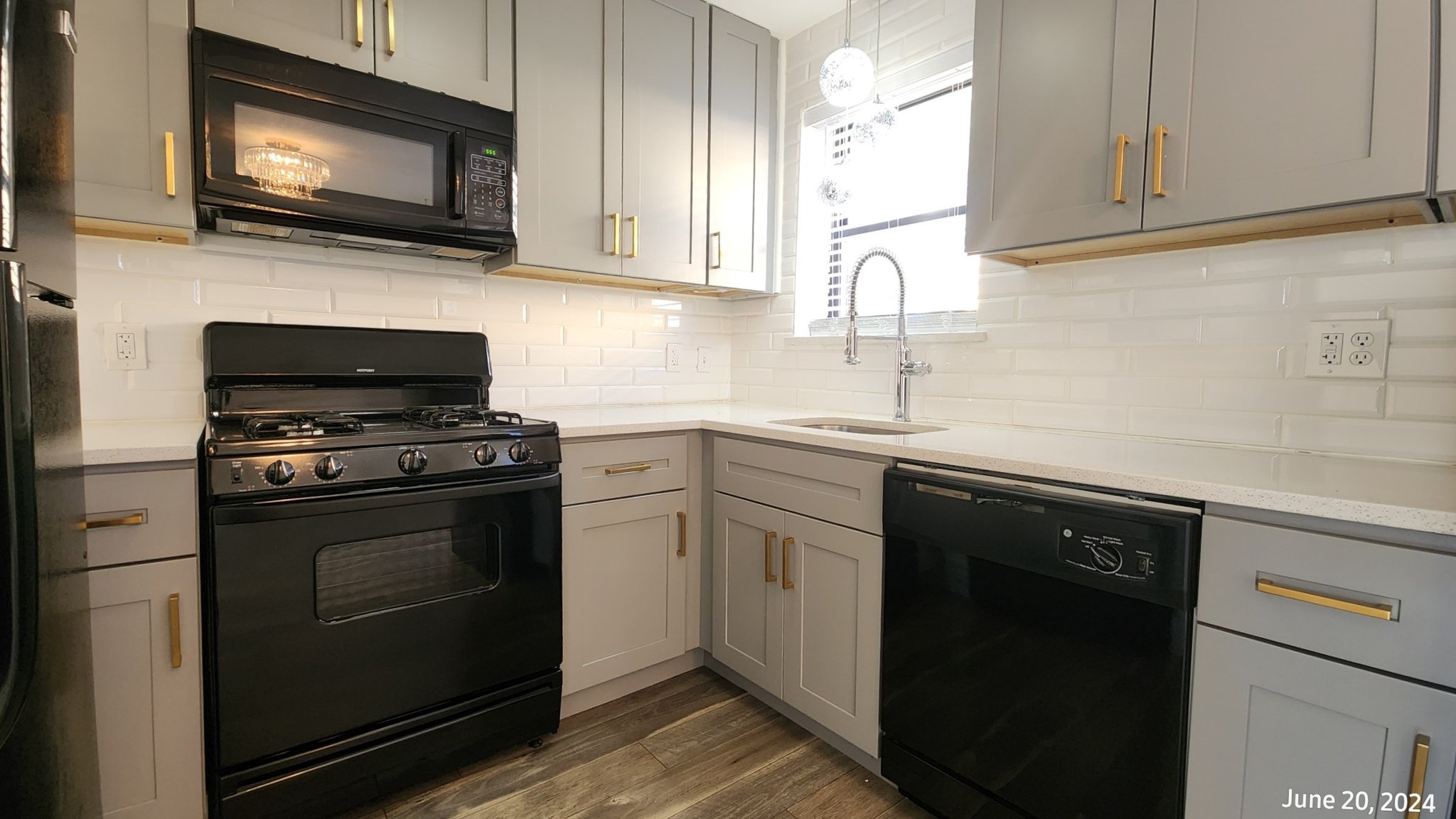 St Louis Apartment: 5878 Nottingham Ave.