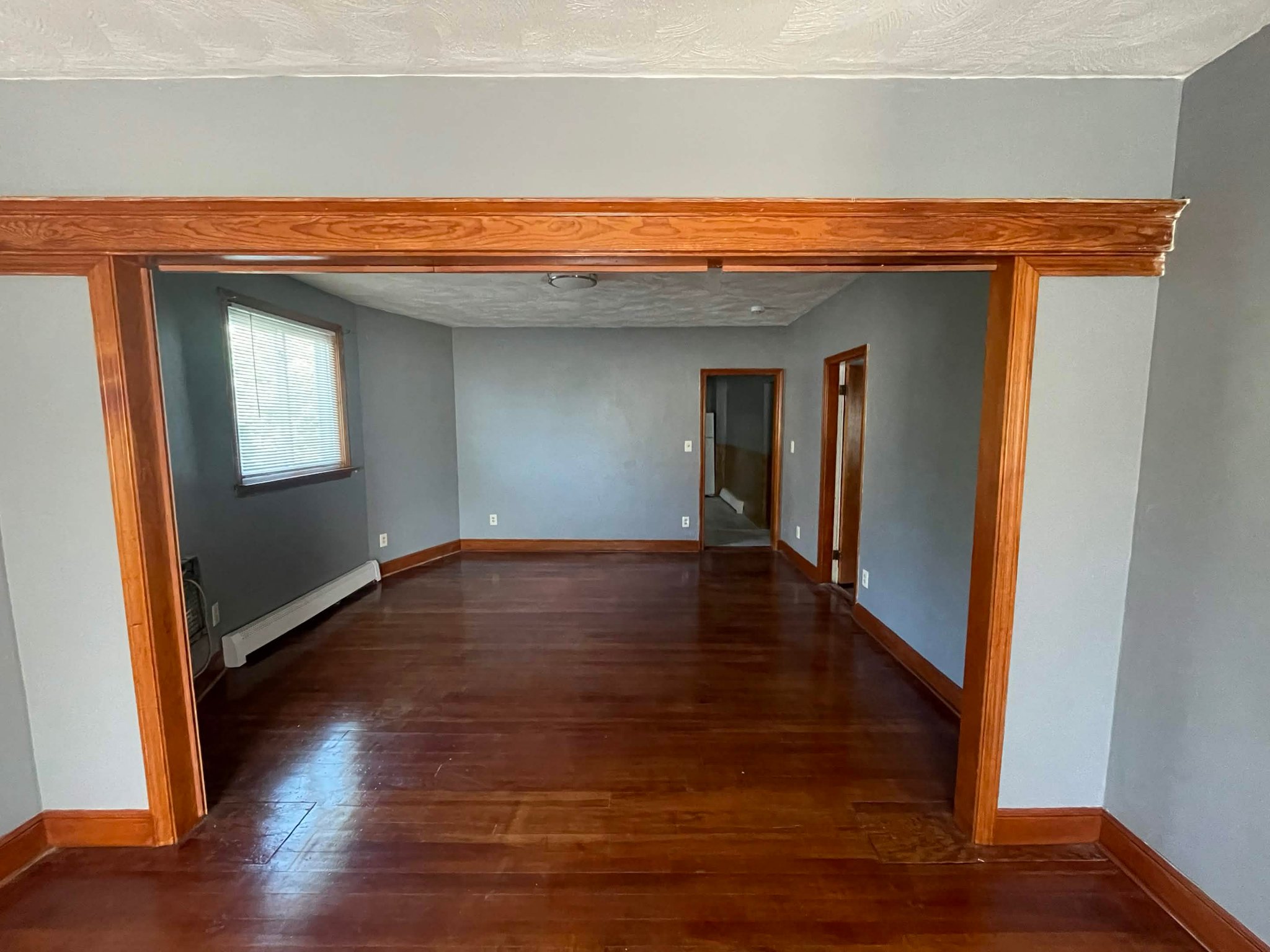 Everett Apartment: 92 Bradford St
