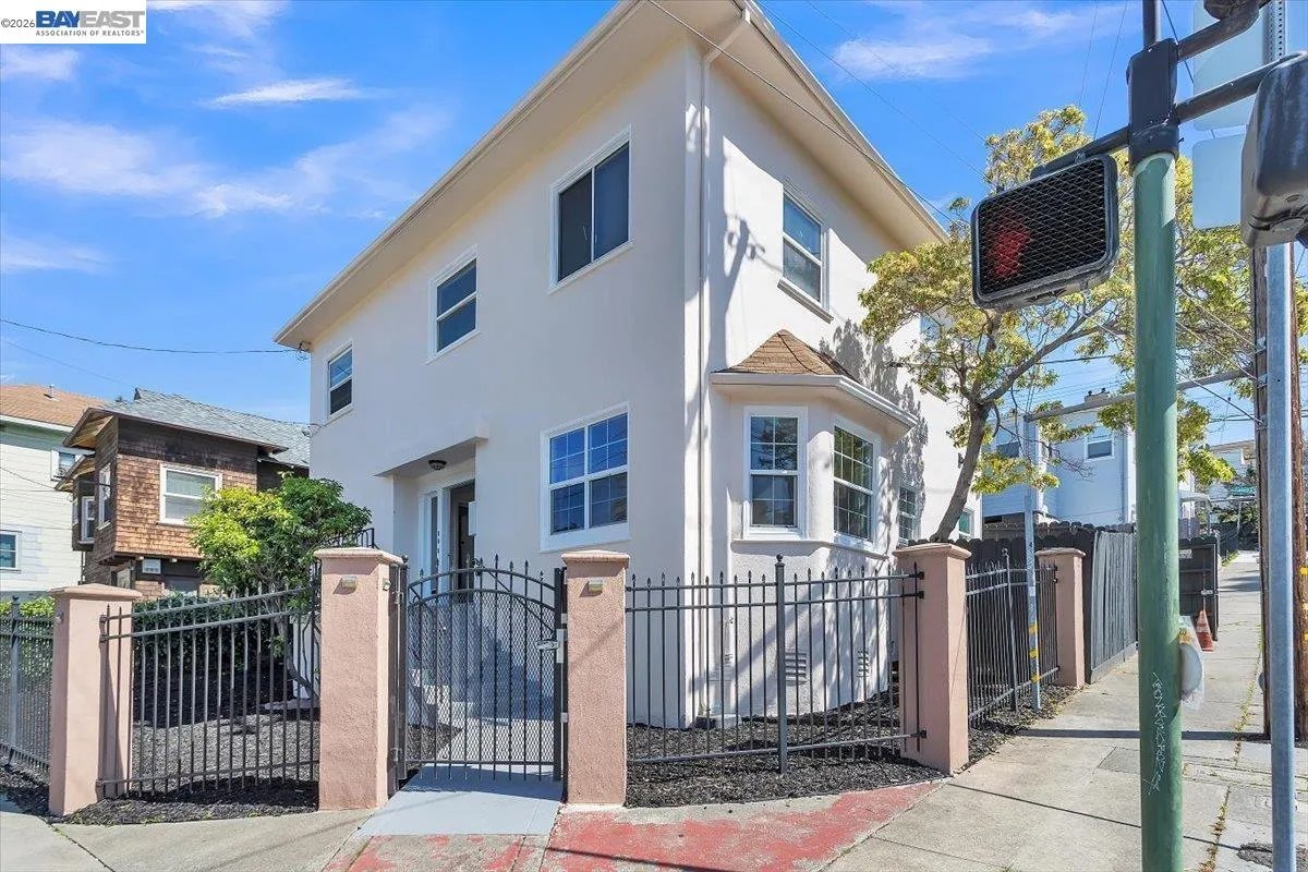 Oakland Multiplex: 3300 Harrison St