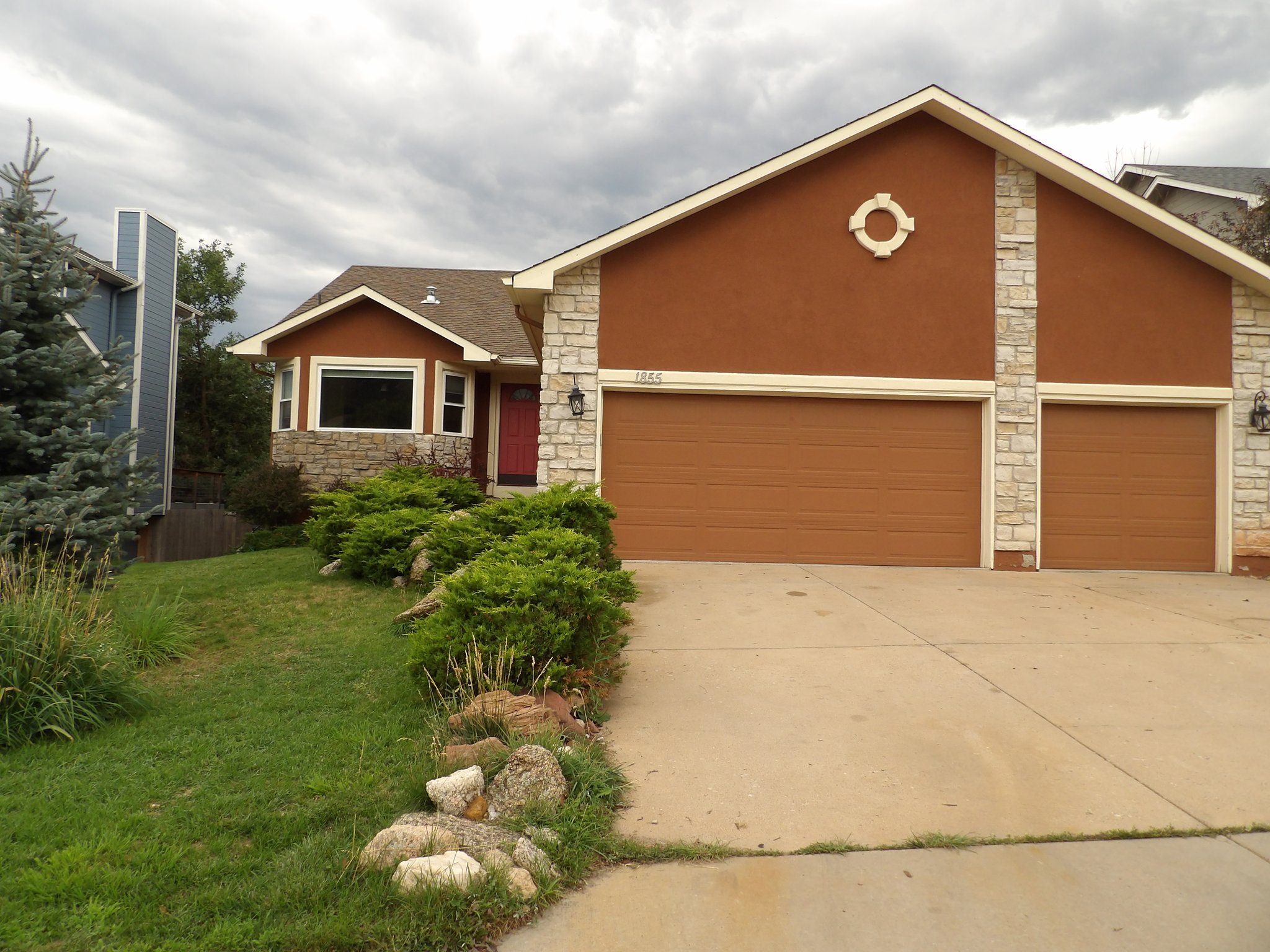 Colorado Springs House: 1855 Smoke Ridge Drive