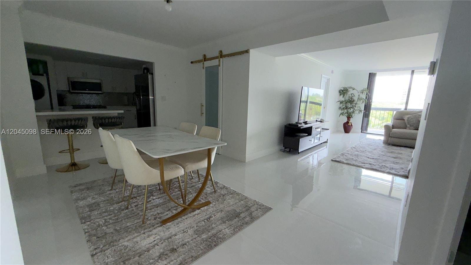Miami Condo: 2333 Brickell Ave