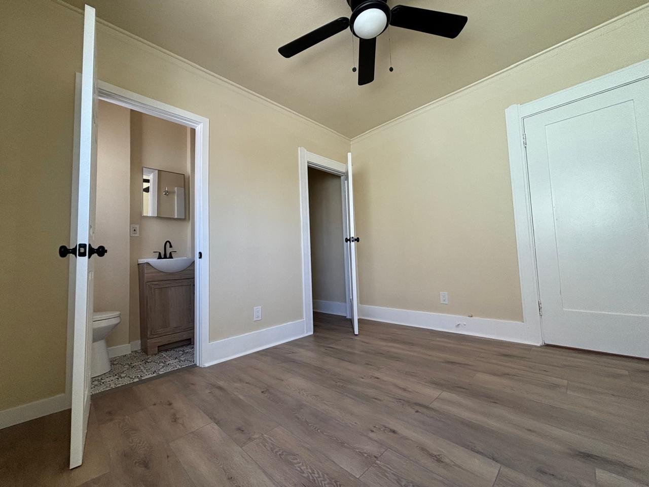 Los Angeles Single Room: 5306 Cimarron St , Los Angeles, CA 90062