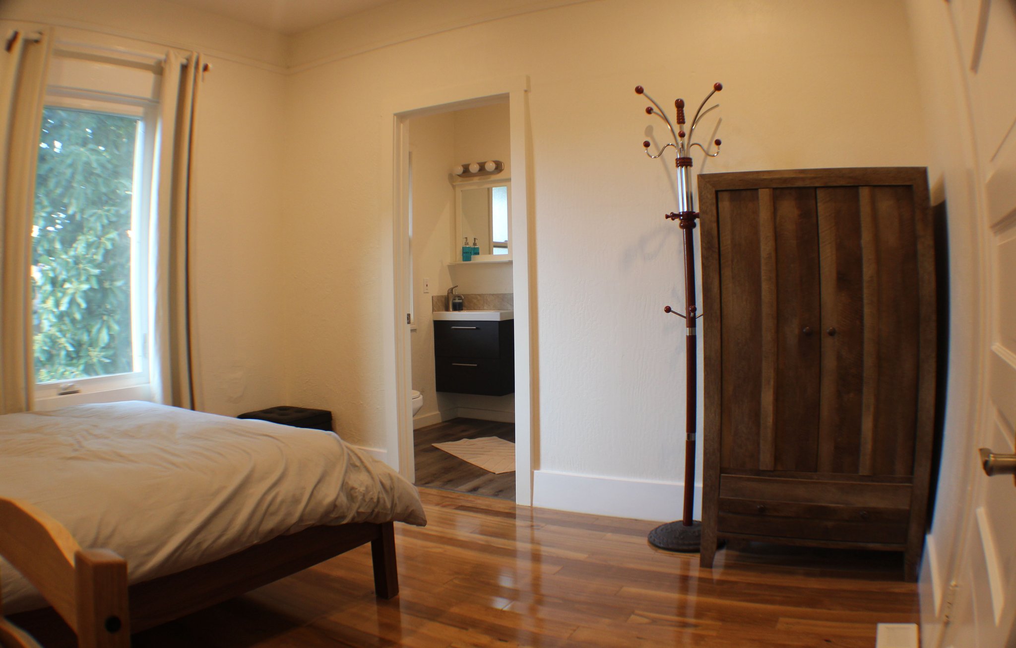 Redwood City Townhome: 14 Orchard Ave