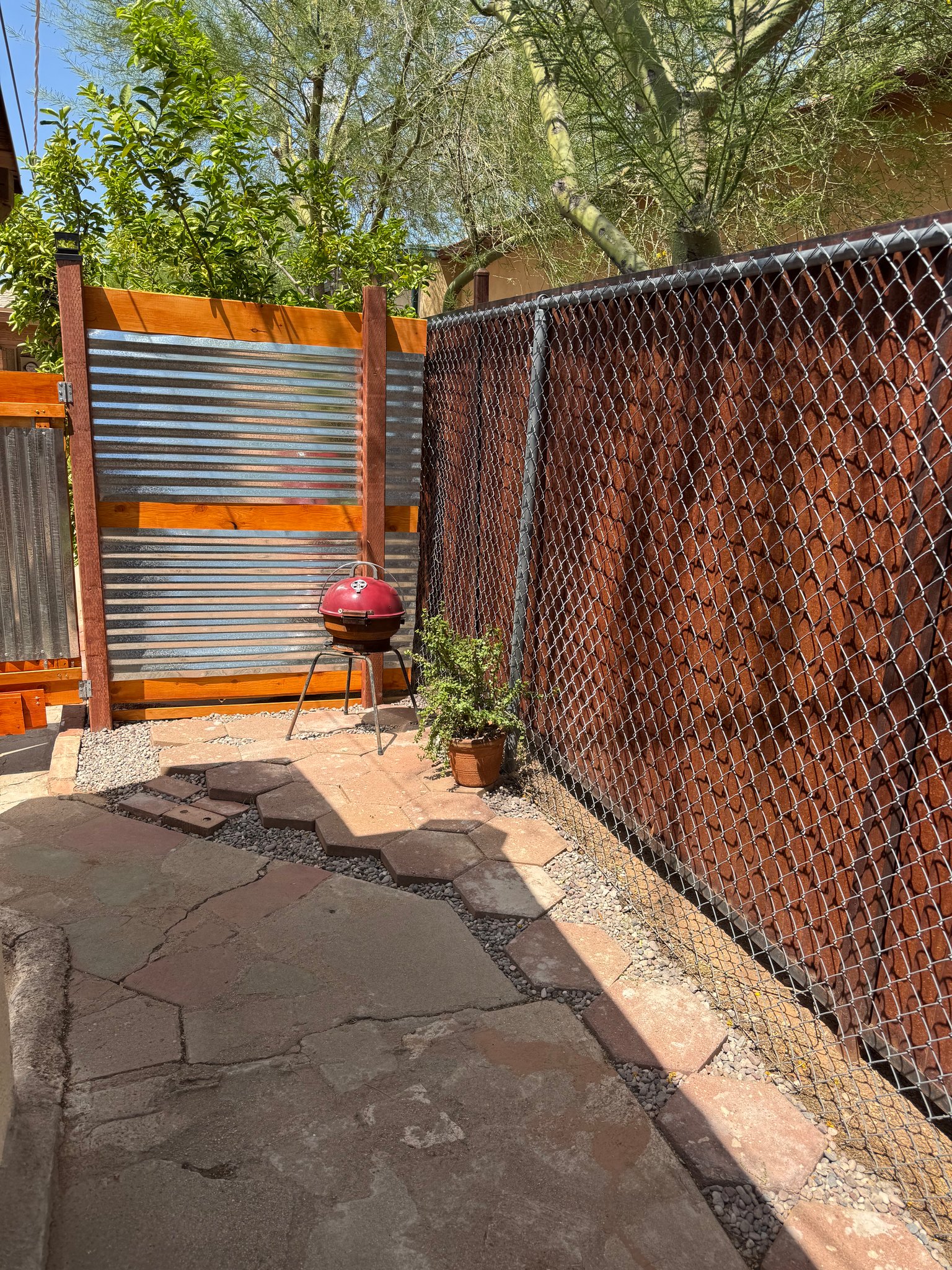 Tucson Other: 1540 E Miles St