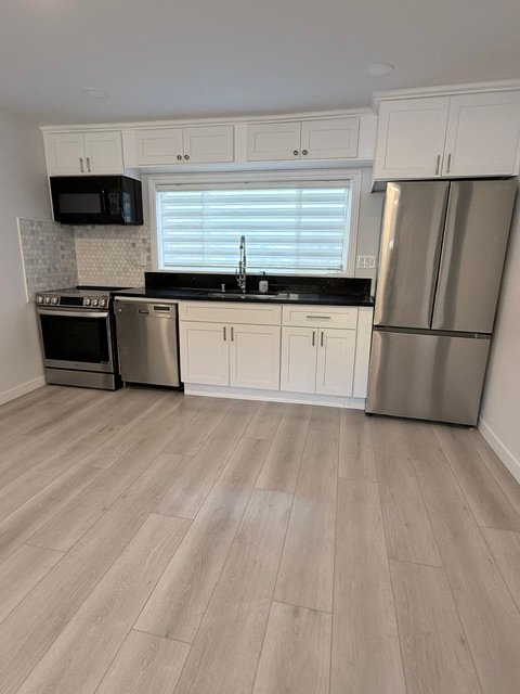La Crescenta Multiplex: 2826 Altura Ave