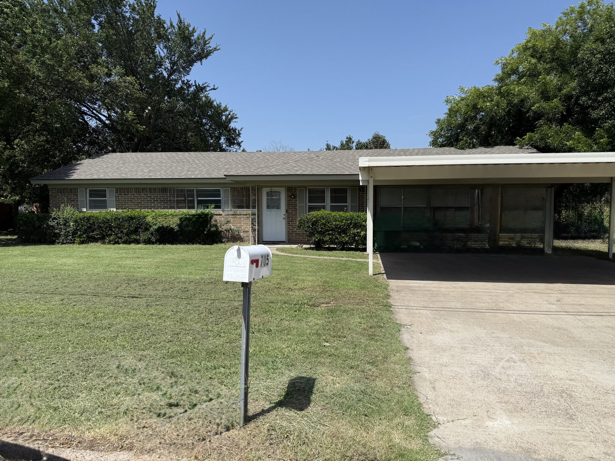 Bowie House: 705 Pillar street