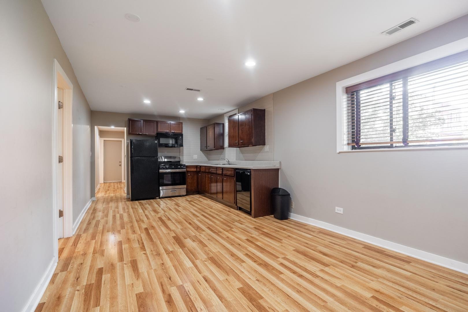 Chicago Condo: 1037 W Polk