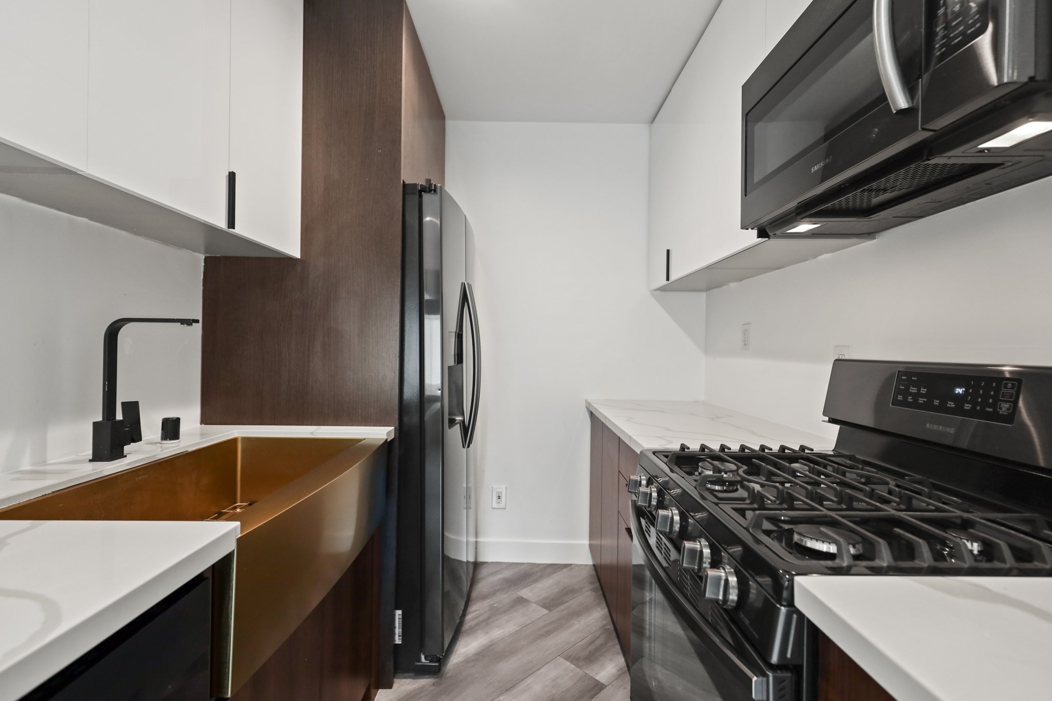 Los Angeles Apartment: 6307 Elgin St
