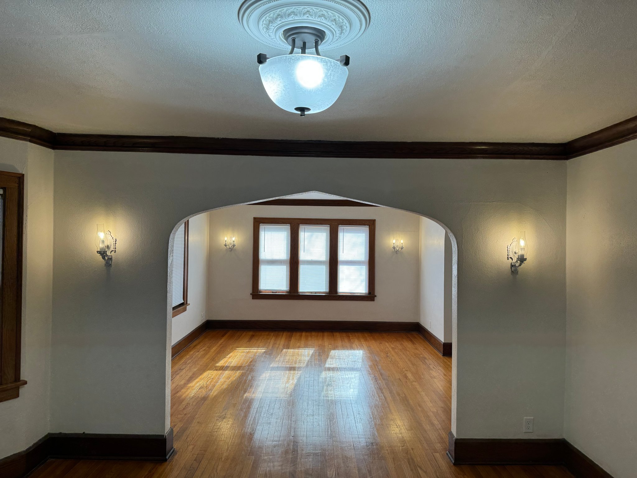 Rockford Condo: 1510 9 ave.