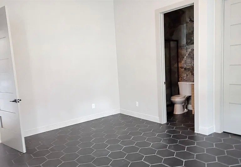 Farmerville House: 103 windward ct