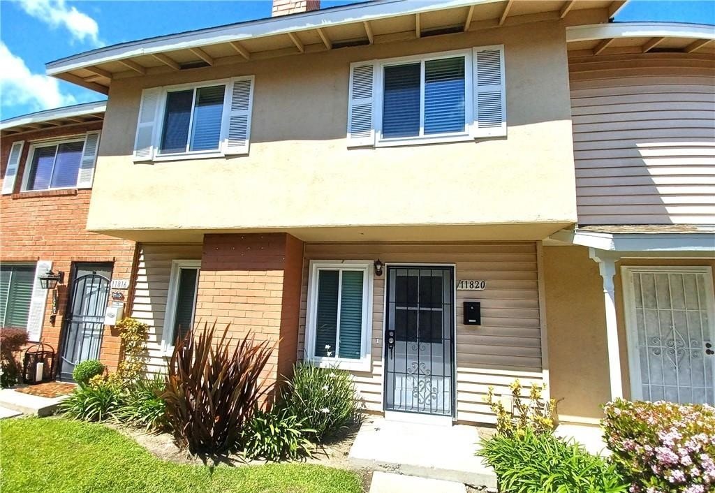 Fountain Valley Townhome: 11820 Gloxinia Ave