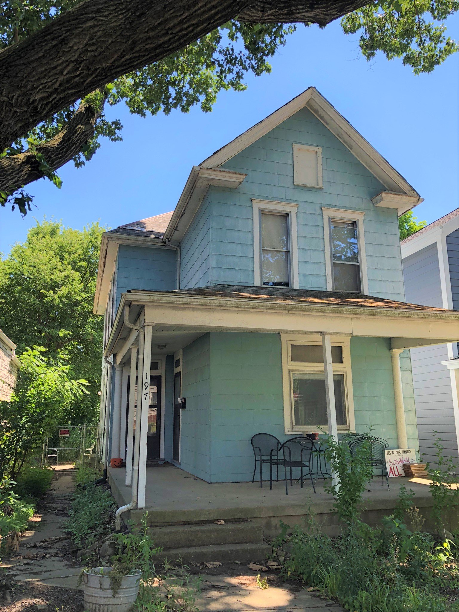 Columbus House: 197 E Patterson Ave