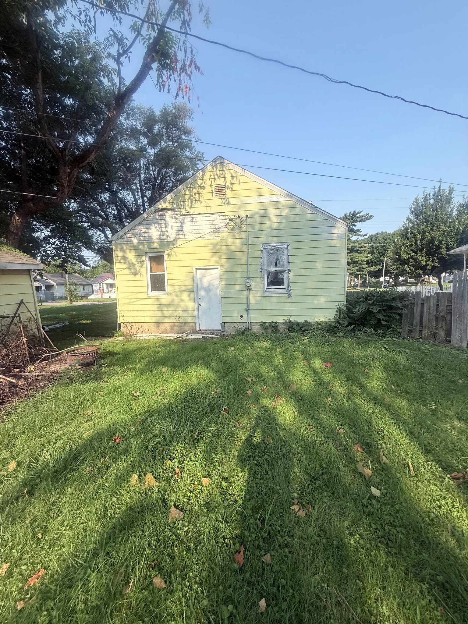 Decatur House: 1746 N Woodford St