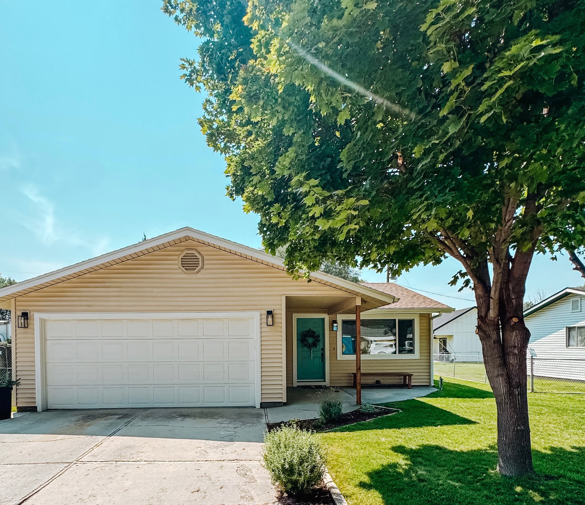 Nampa House: 139 N 25th St