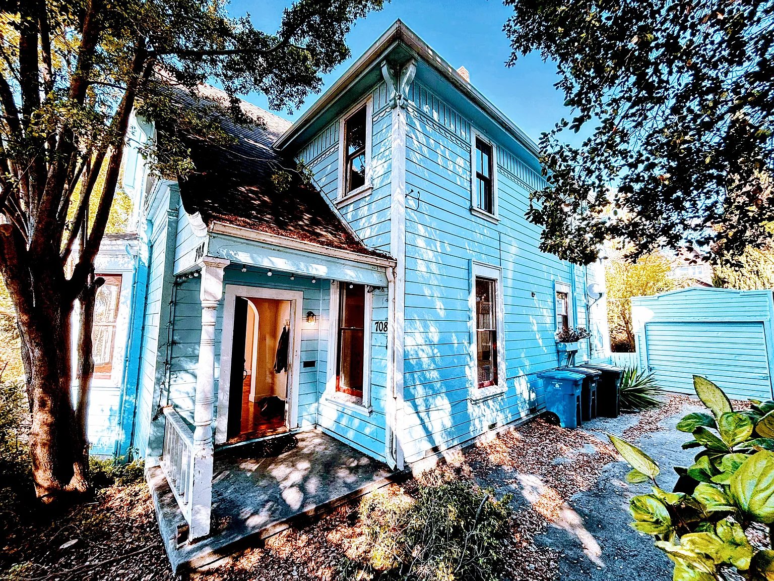 Vallejo House: 708 York St