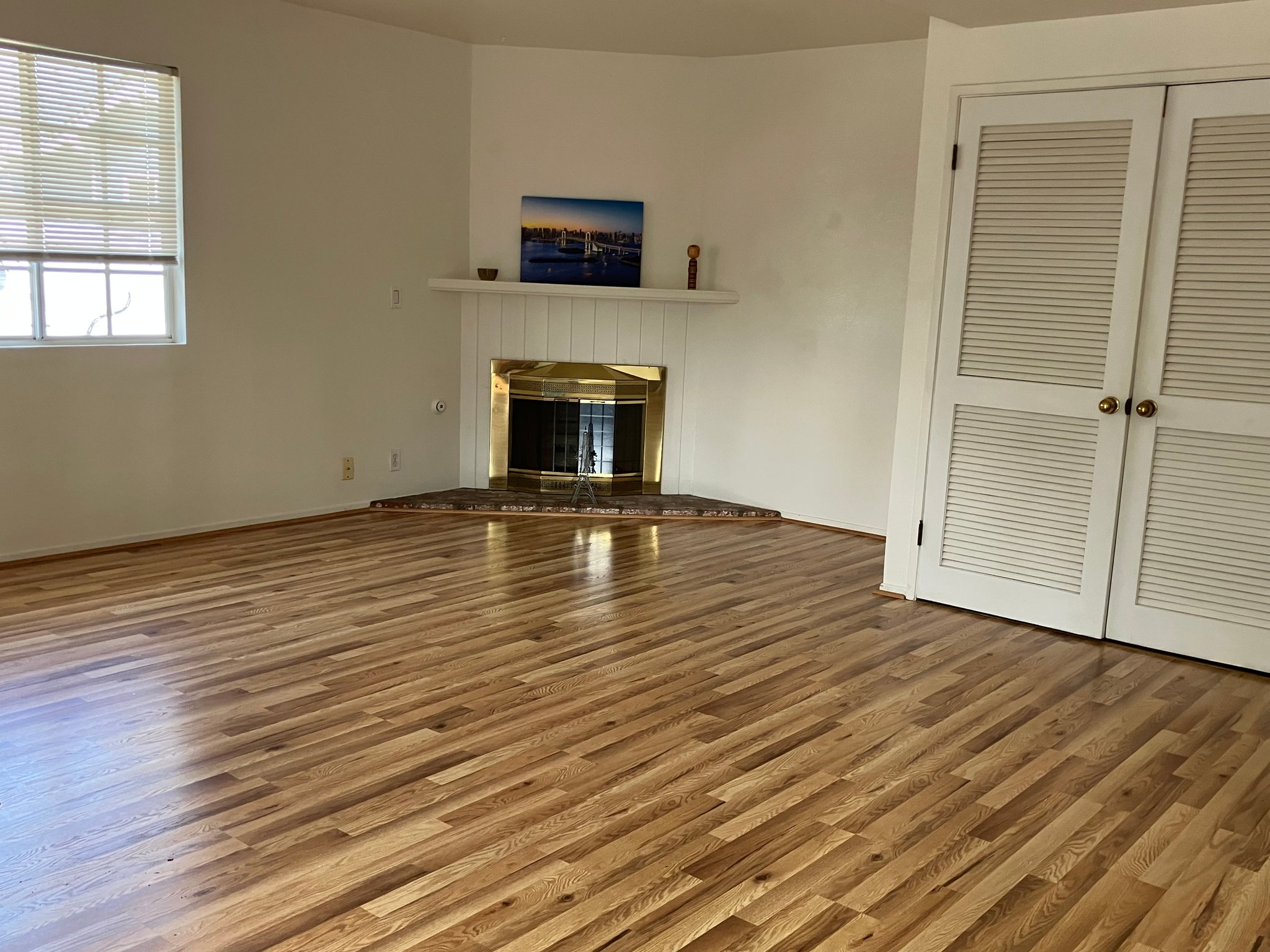 Goleta Townhome: 230 Entrance Rd