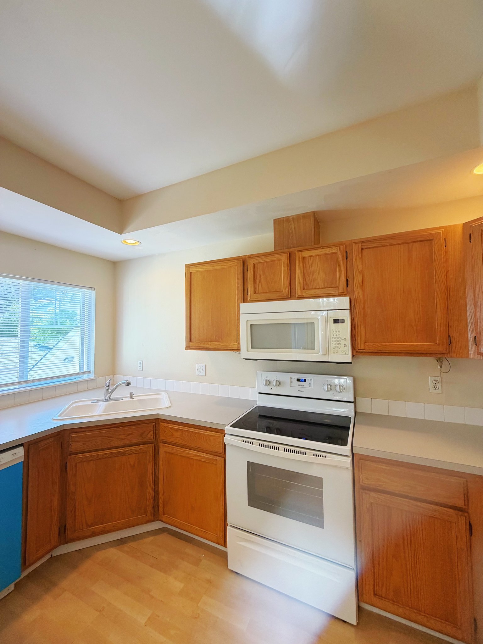 auburn Condo: 4704 mill pond dr se